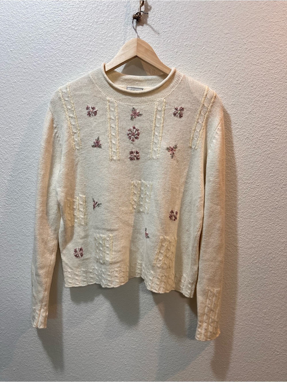 Soft Cream ramie angora rabbit hair Embroidered Cable Knit Sweater